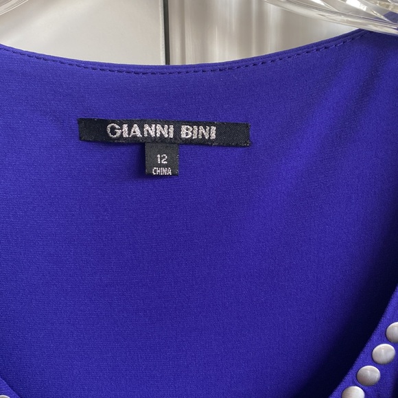 Dress - Picture 3 of 6